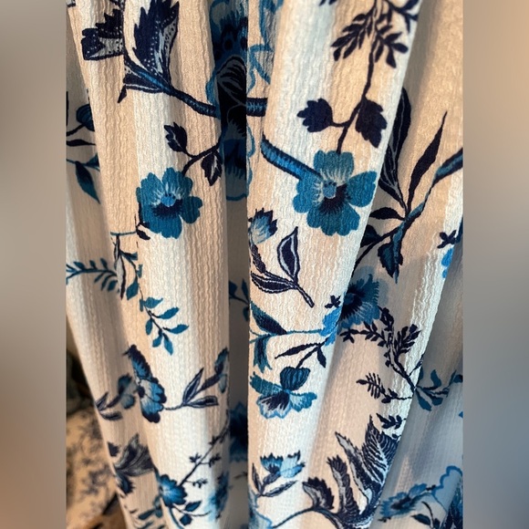 River Island Shirred Neck Floral Midi Dress - Picture 6 of 9